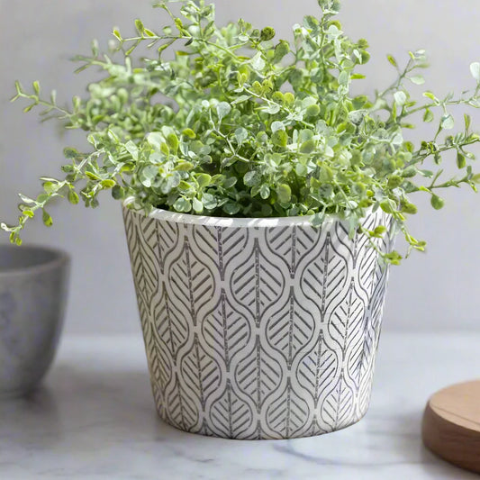 Elysian Plant Pot - leafy